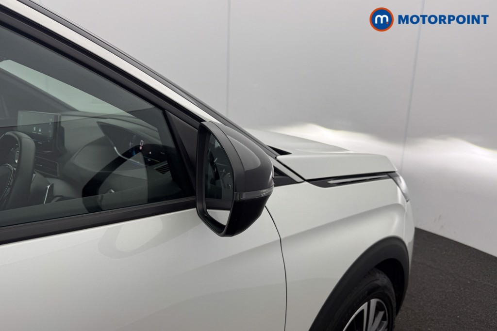 Peugeot 3008 Allure Automatic Petrol Plug-In Hybrid SUV - Stock Number (1611138) - 14th supplementary image