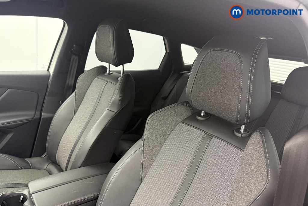 Peugeot 3008 Allure Automatic Petrol Plug-In Hybrid SUV - Stock Number (1611138) - 19th supplementary image