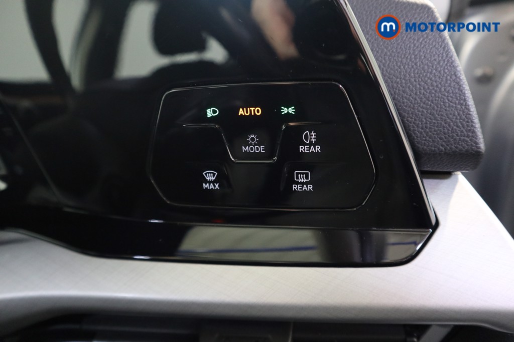 Volkswagen Golf Life Manual Petrol Hatchback - Stock Number (1615337) - 12th supplementary image