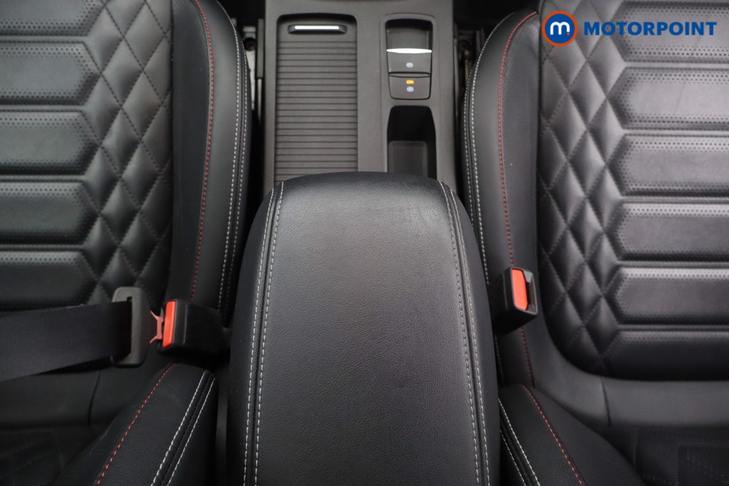 Ford Focus St-Line Vignale Manual Petrol Hatchback - Stock Number (1621828) - 6th supplementary image