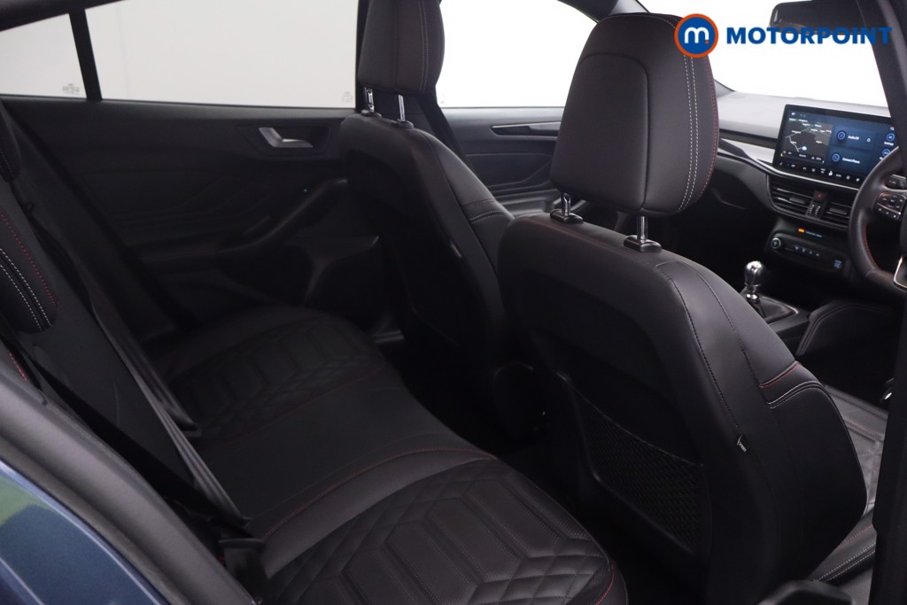 Ford Focus St-Line Vignale Manual Petrol Hatchback - Stock Number (1621828) - 11th supplementary image