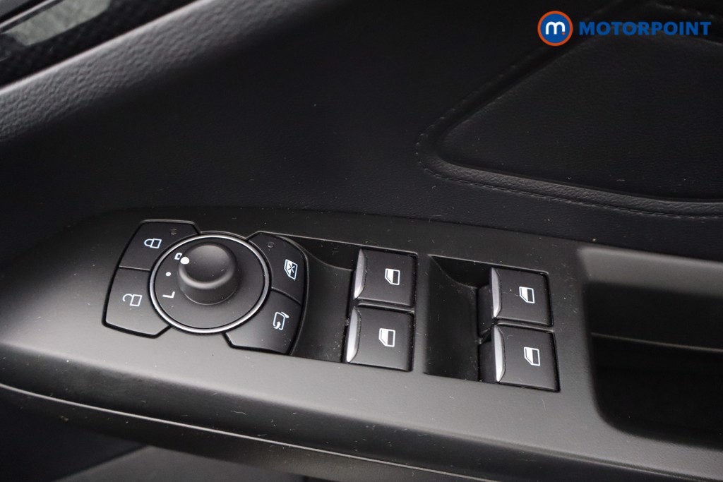 Ford Focus St-Line Vignale Manual Petrol Hatchback - Stock Number (1621828) - 22nd supplementary image