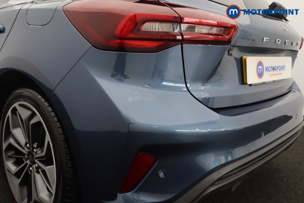 Ford Focus St-Line Vignale Manual Petrol Hatchback - Stock Number (1621828) - 35th supplementary image