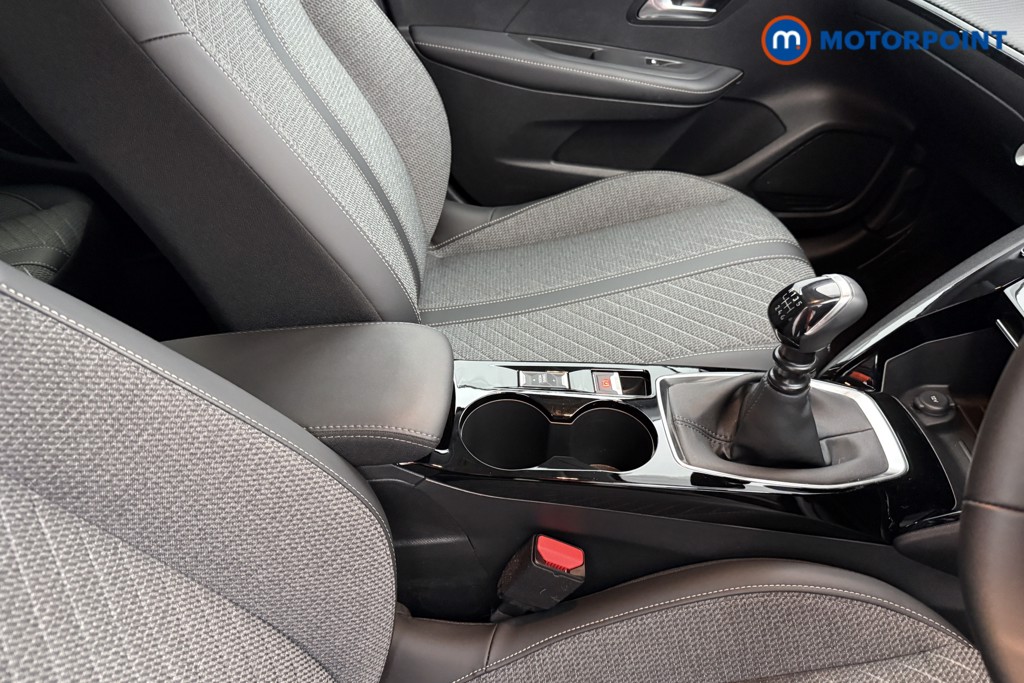 Peugeot 208 Allure Manual Petrol Hatchback - Stock Number (1624788) - 12th supplementary image
