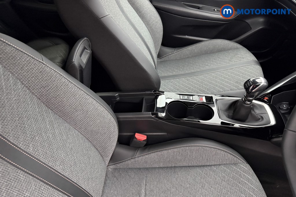 Peugeot 208 Allure Manual Petrol Hatchback - Stock Number (1624805) - 12th supplementary image