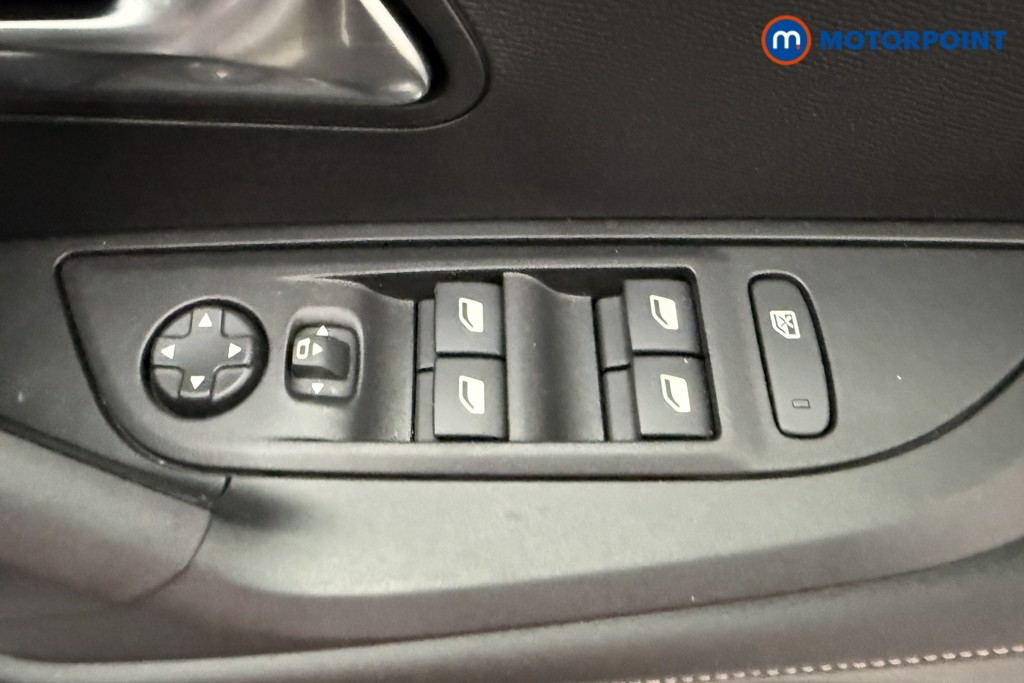 Peugeot 2008 Allure Manual Petrol SUV - Stock Number (1624965) - 16th supplementary image