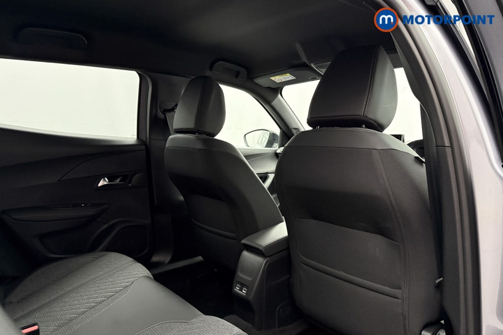 Peugeot 2008 Allure Manual Petrol SUV - Stock Number (1624965) - 17th supplementary image
