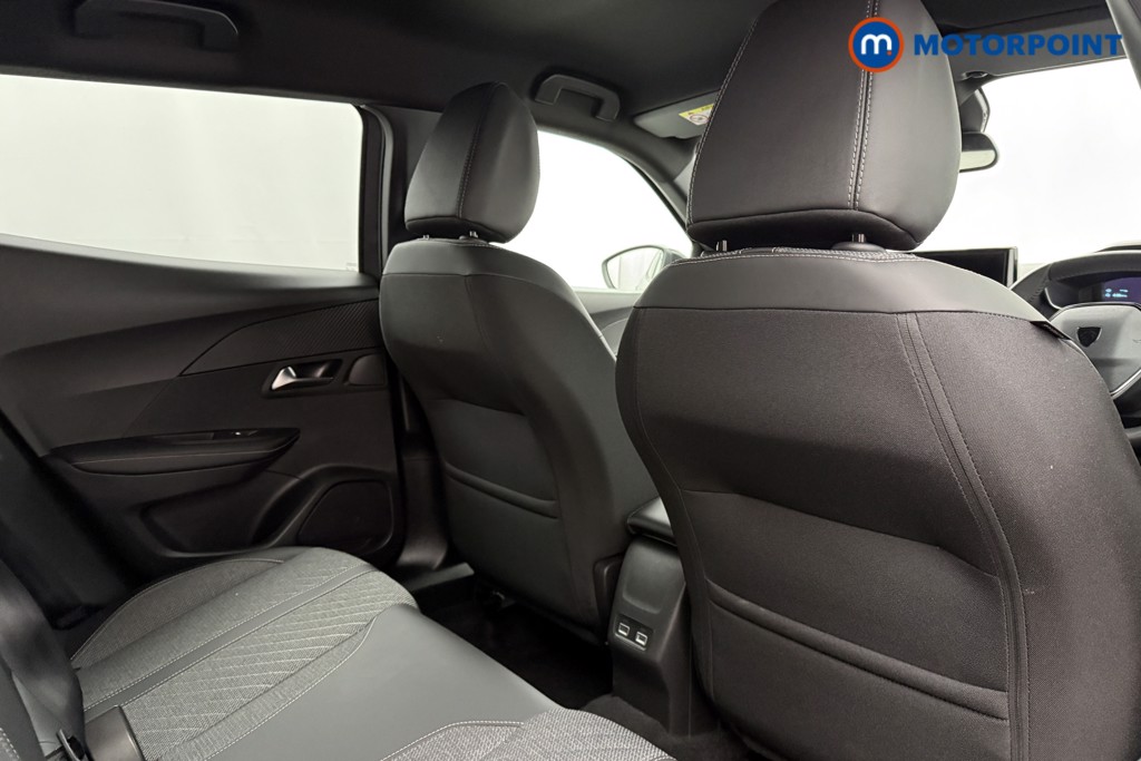 Peugeot 2008 Allure Manual Petrol SUV - Stock Number (1624980) - 17th supplementary image