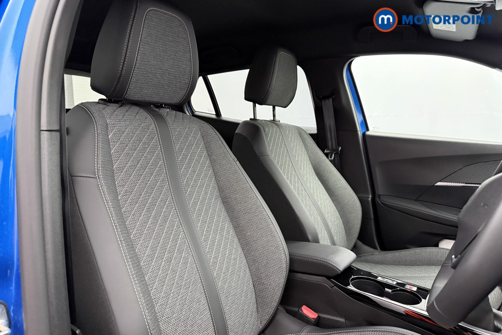 Peugeot 2008 Allure Manual Petrol SUV - Stock Number (1624995) - 15th supplementary image