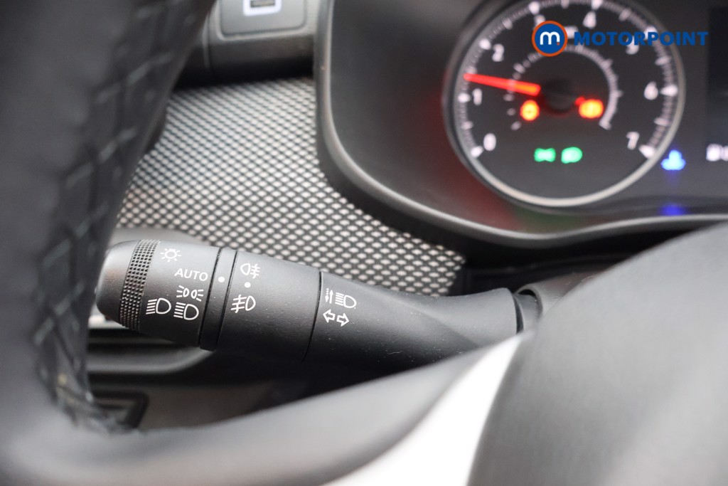 Dacia Sandero Expression Manual Petrol Hatchback - Stock Number (1625409) - 5th supplementary image