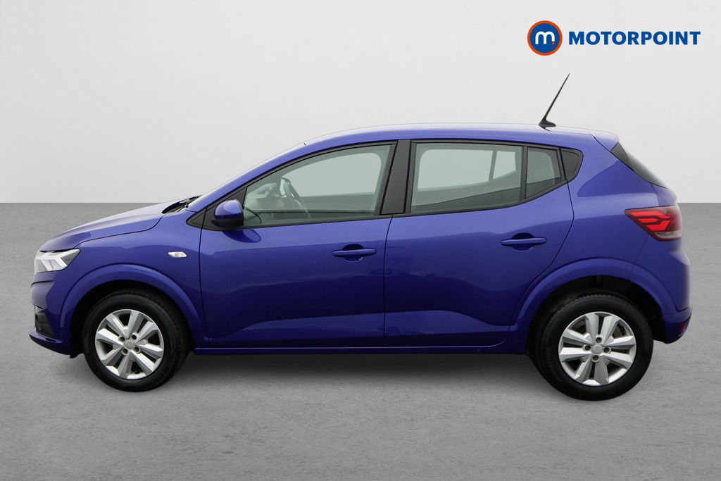 Dacia Sandero Expression Manual Petrol Hatchback - Stock Number (1625409) - Passenger side