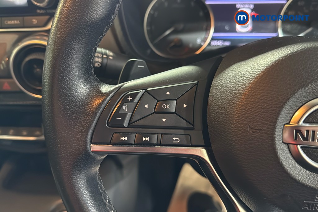 Nissan Juke N-Connecta Automatic Petrol SUV - Stock Number (1625827) - 3rd supplementary image