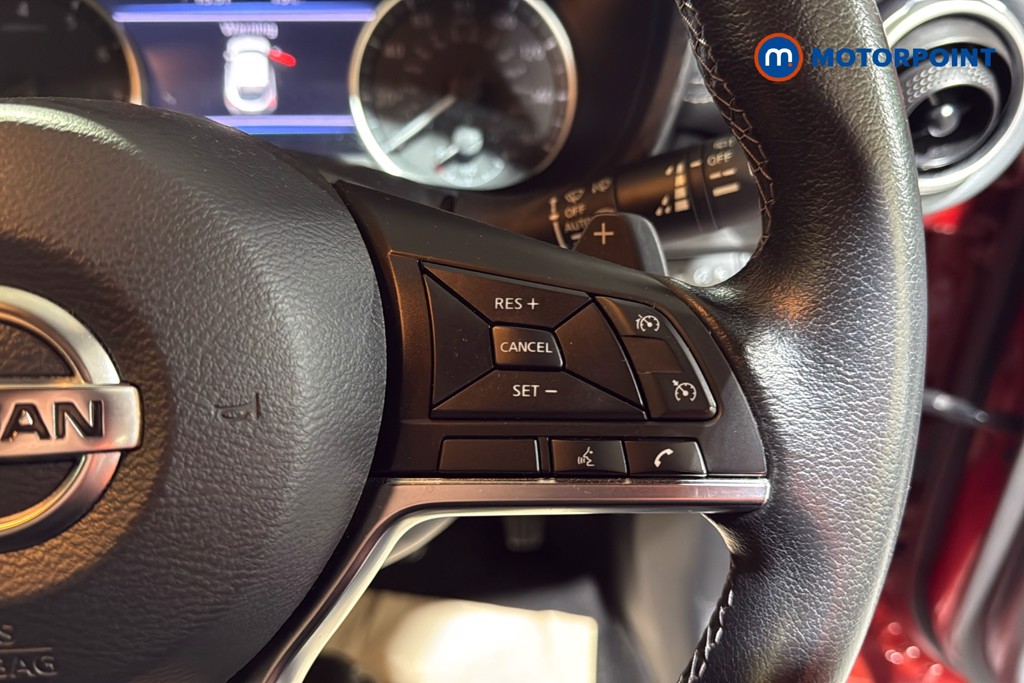 Nissan Juke N-Connecta Automatic Petrol SUV - Stock Number (1625827) - 4th supplementary image