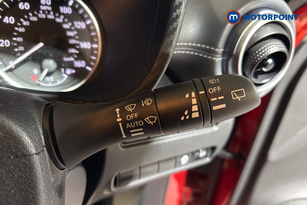 Nissan Juke N-Connecta Automatic Petrol SUV - Stock Number (1625827) - 7th supplementary image