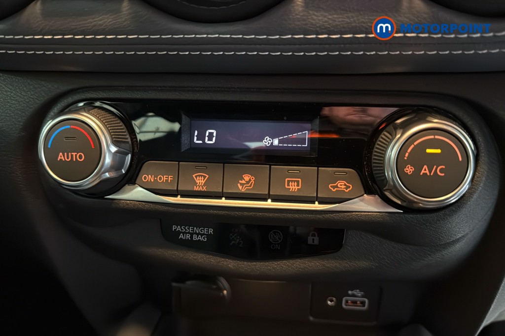 Nissan Juke N-Connecta Automatic Petrol SUV - Stock Number (1625827) - 12th supplementary image