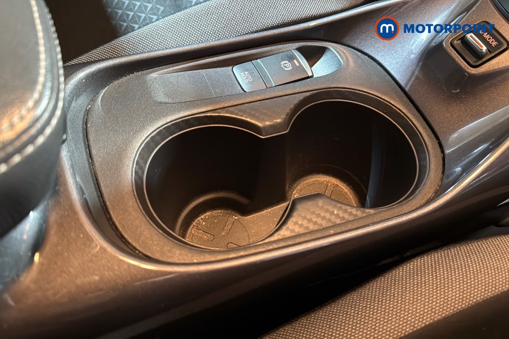 Nissan Juke N-Connecta Automatic Petrol SUV - Stock Number (1625827) - 16th supplementary image