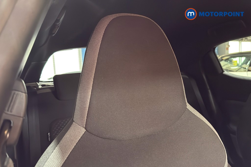 Nissan Juke N-Connecta Automatic Petrol SUV - Stock Number (1625827) - 23rd supplementary image