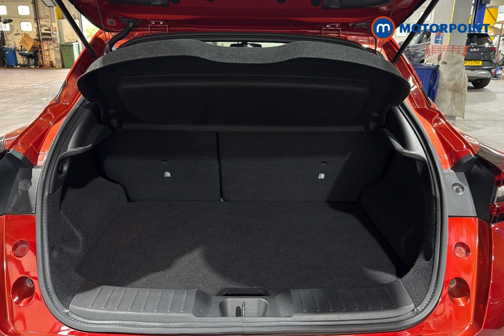 Nissan Juke N-Connecta Automatic Petrol SUV - Stock Number (1625827) - 33rd supplementary image