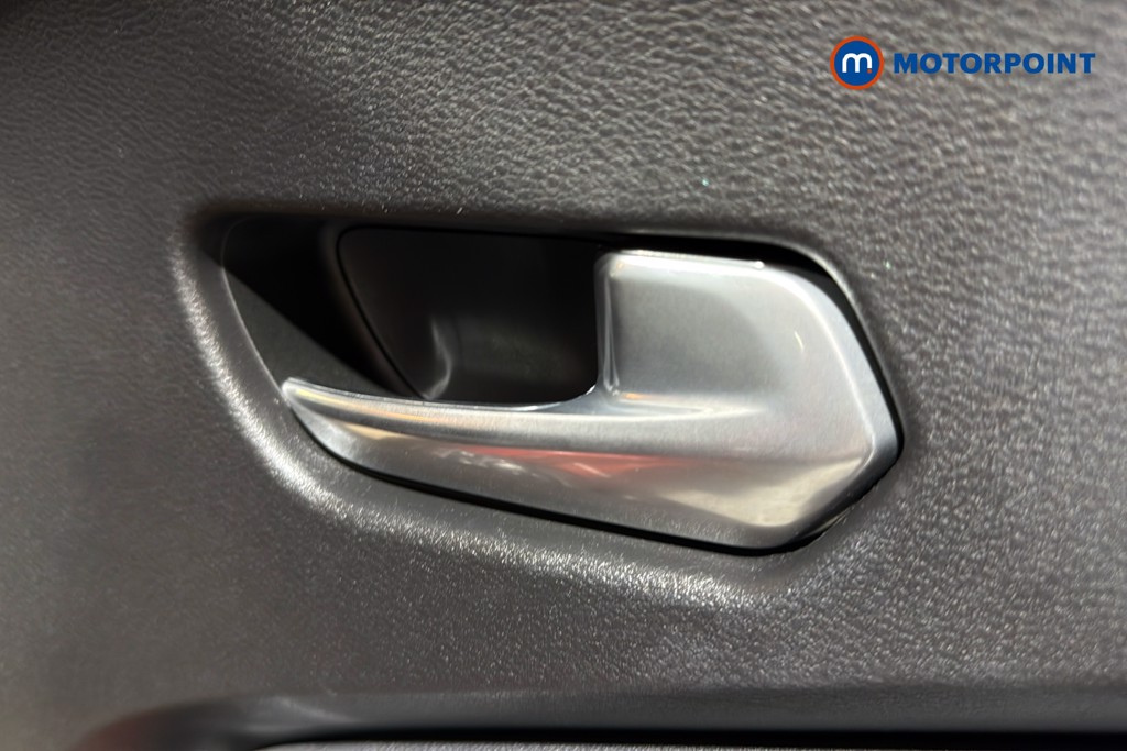 Nissan Juke N-Connecta Automatic Petrol SUV - Stock Number (1625827) - 42nd supplementary image