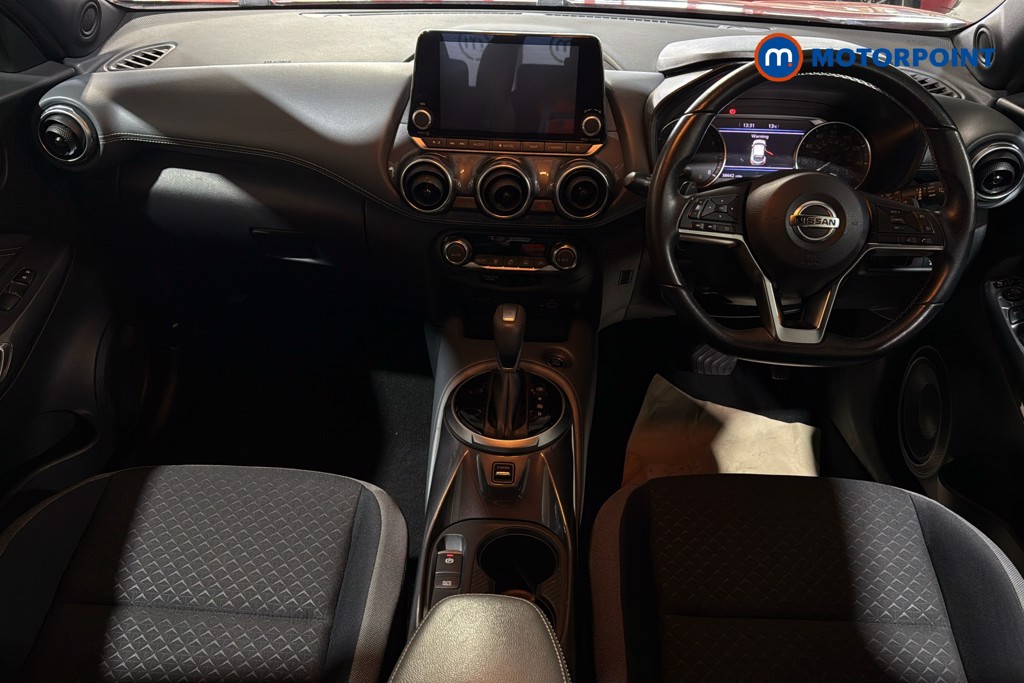 Nissan Juke N-Connecta Automatic Petrol SUV - Stock Number (1625827) - 1st supplementary image