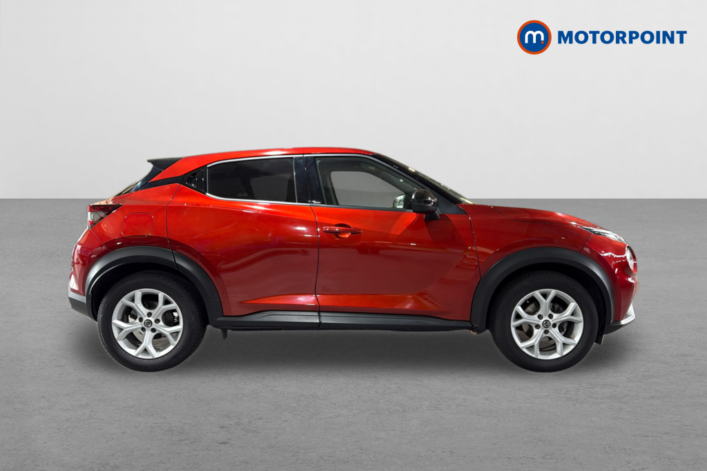 Nissan Juke N-Connecta Automatic Petrol SUV - Stock Number (1625827) - Drivers side
