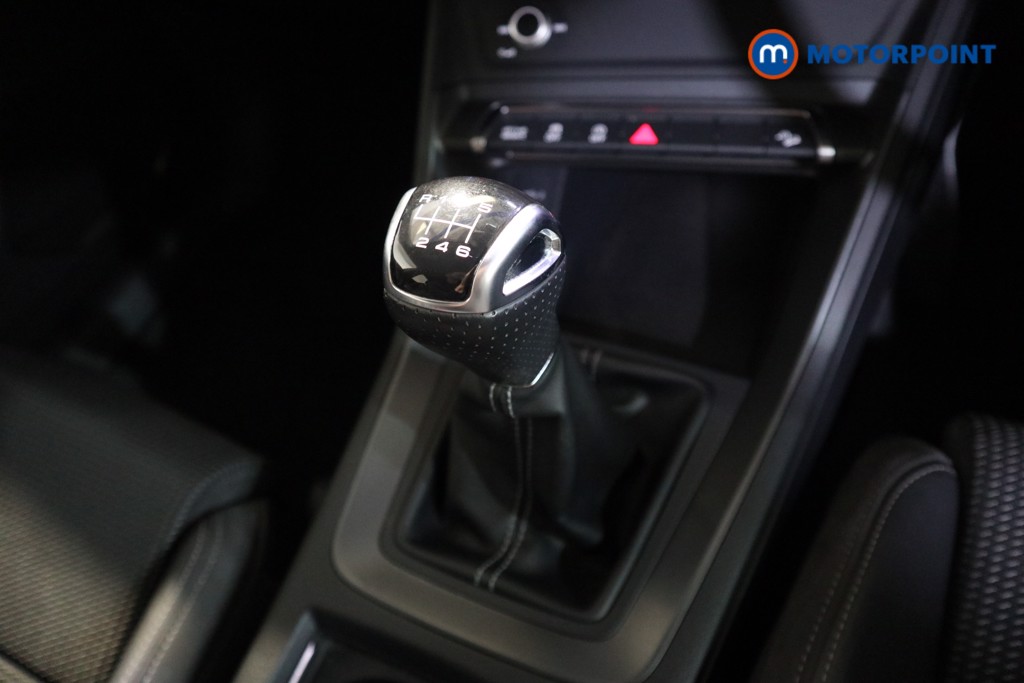 Audi Q3 Black Edition Manual Petrol SUV - Stock Number (1626411) - 11th supplementary image