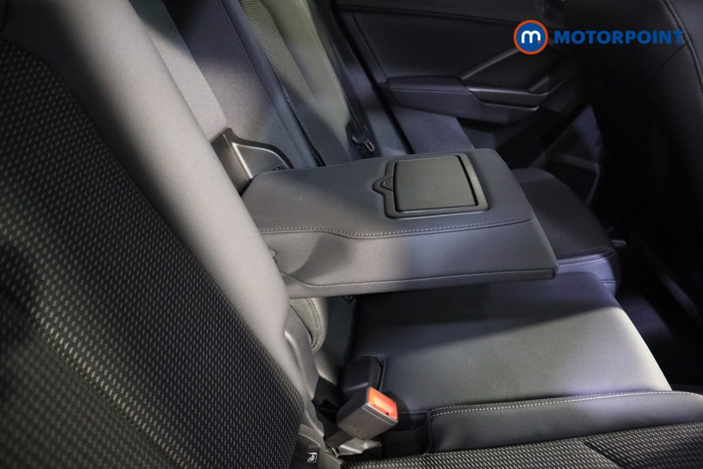 Audi Q3 Black Edition Manual Petrol SUV - Stock Number (1626411) - 23rd supplementary image
