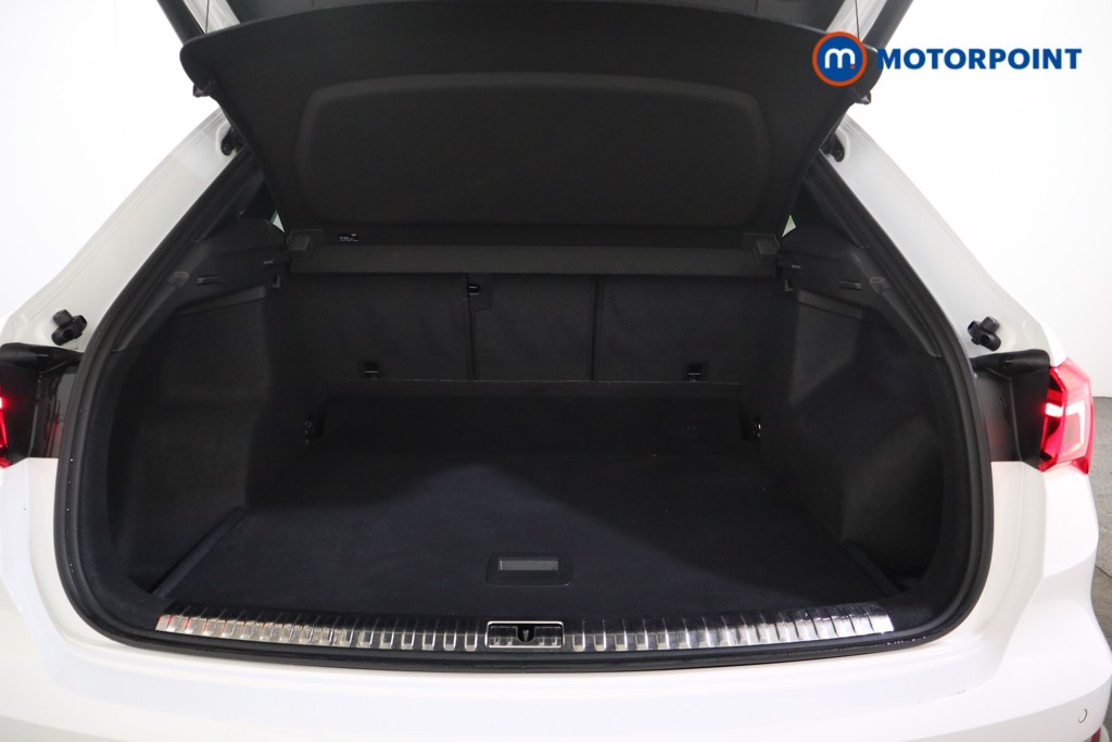 Audi Q3 Black Edition Manual Petrol SUV - Stock Number (1626411) - 25th supplementary image