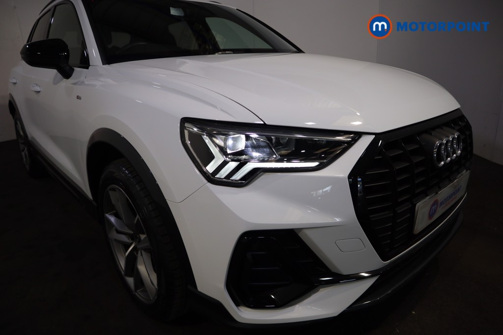 Audi Q3 Black Edition Manual Petrol SUV - Stock Number (1626411) - 44th supplementary image
