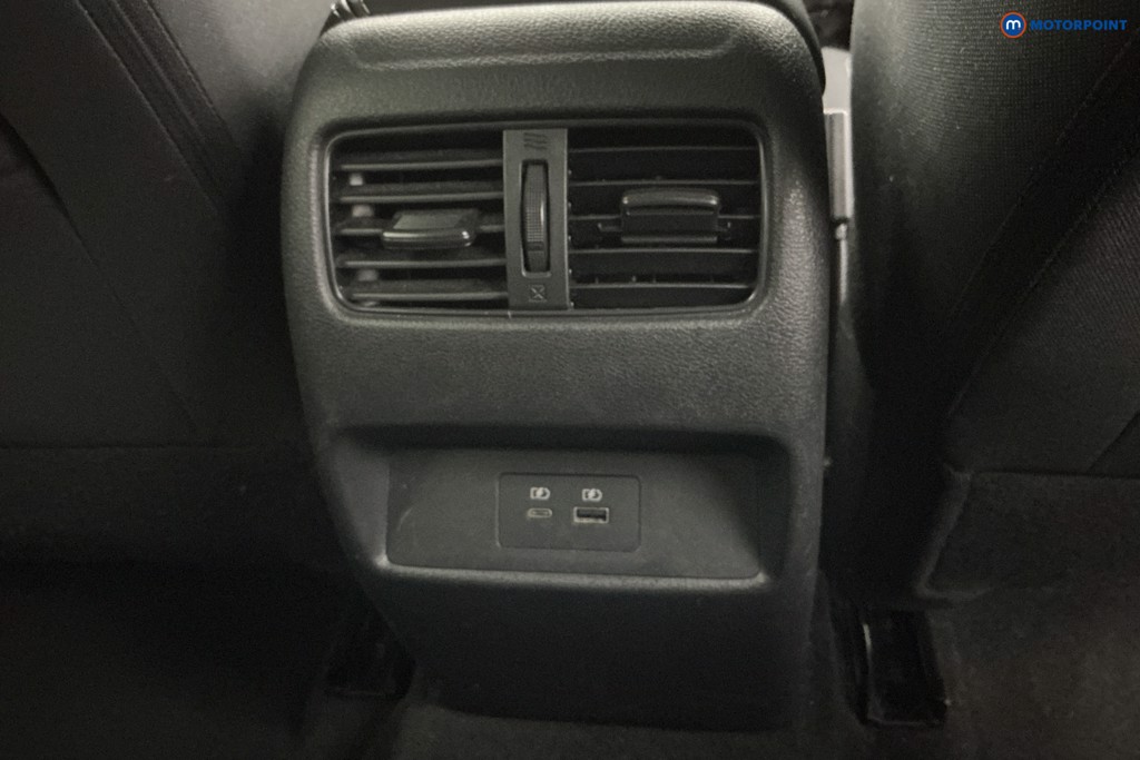 Nissan Qashqai N-Connecta Manual Petrol SUV - Stock Number (1628710) - 13th supplementary image