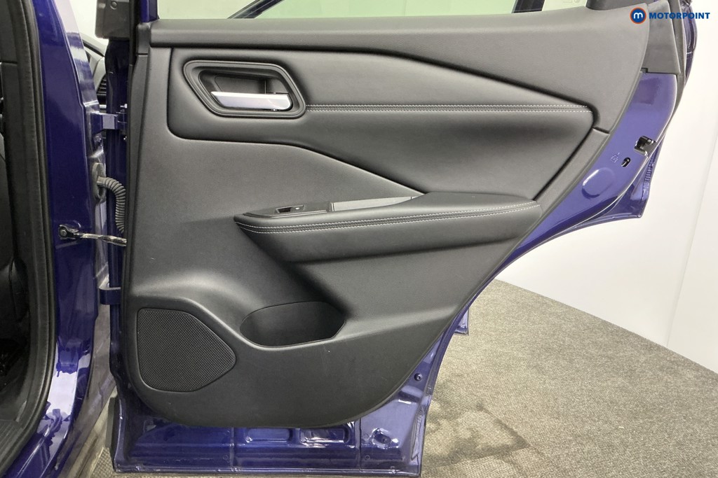 Nissan Qashqai N-Connecta Manual Petrol SUV - Stock Number (1628710) - 29th supplementary image