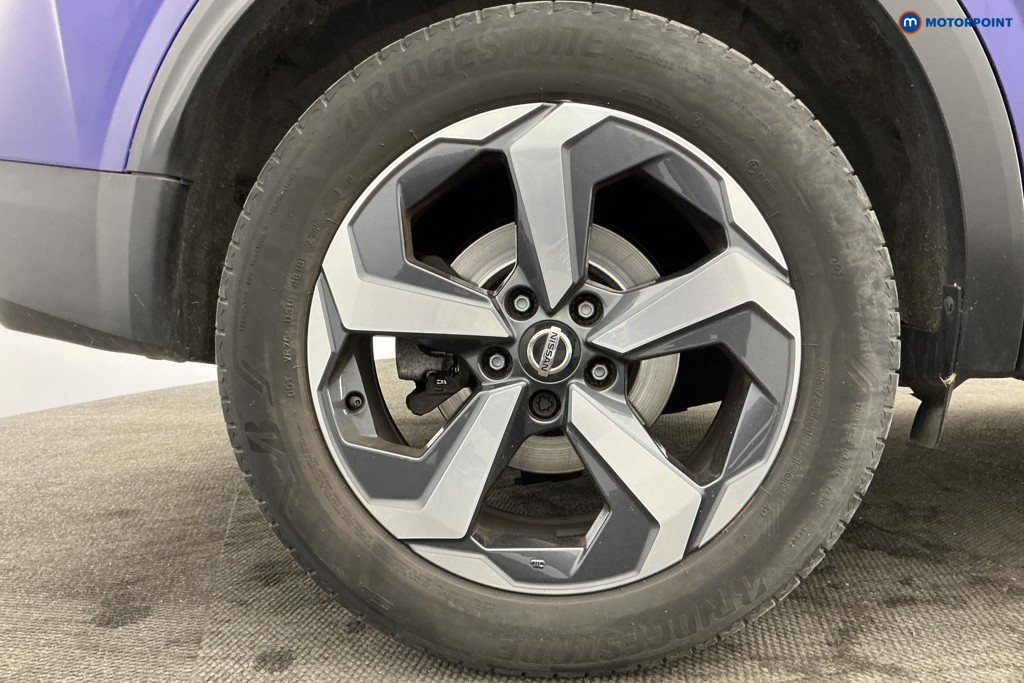 Nissan Qashqai N-Connecta Manual Petrol SUV - Stock Number (1628710) - 38th supplementary image