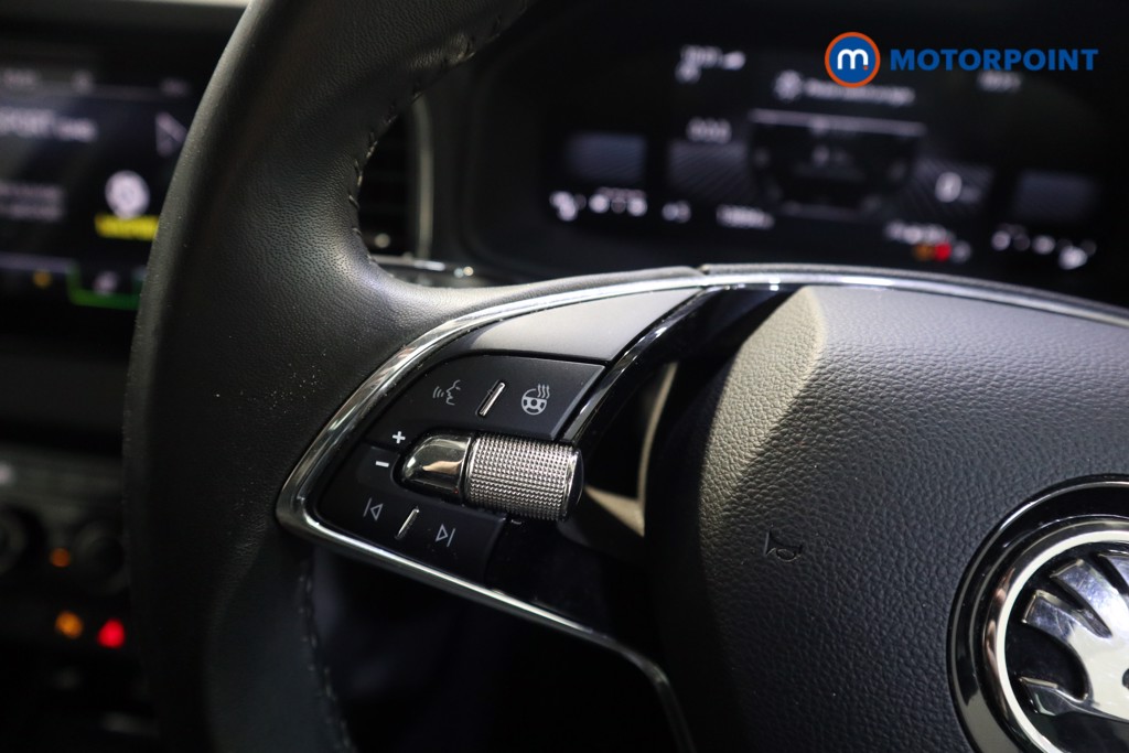 Skoda Karoq Se L Manual Petrol SUV - Stock Number (1628856) - 3rd supplementary image