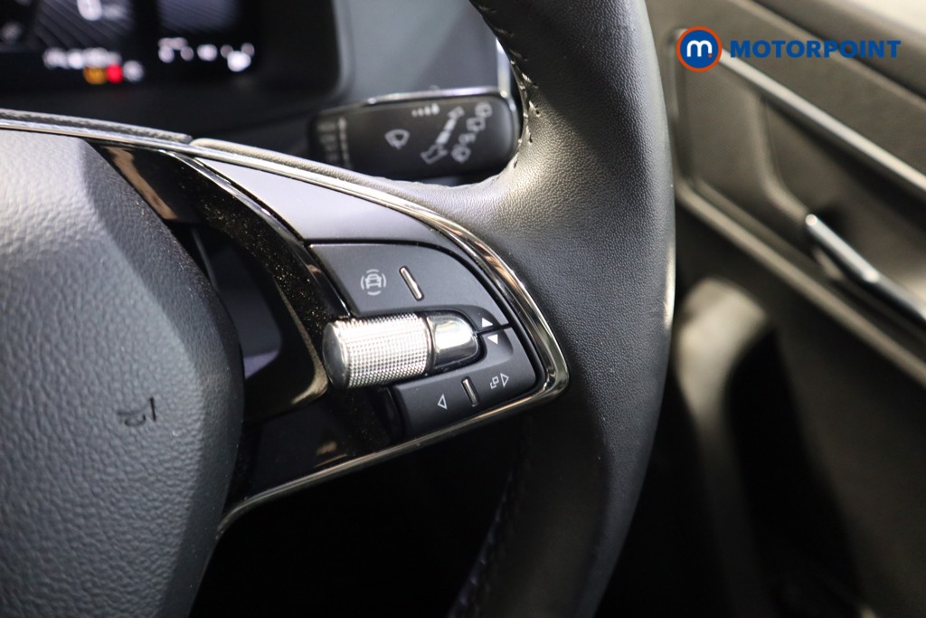 Skoda Karoq Se L Manual Petrol SUV - Stock Number (1628856) - 4th supplementary image