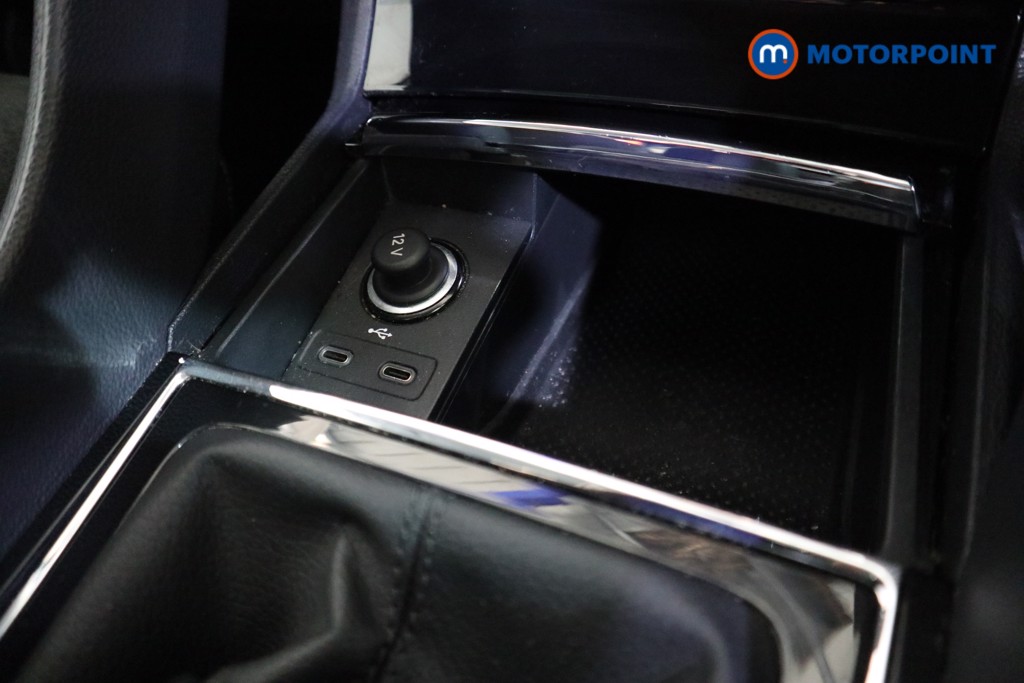 Skoda Karoq Se L Manual Petrol SUV - Stock Number (1628856) - 8th supplementary image