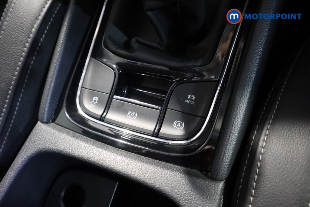 Skoda Karoq Se L Manual Petrol SUV - Stock Number (1628856) - 9th supplementary image
