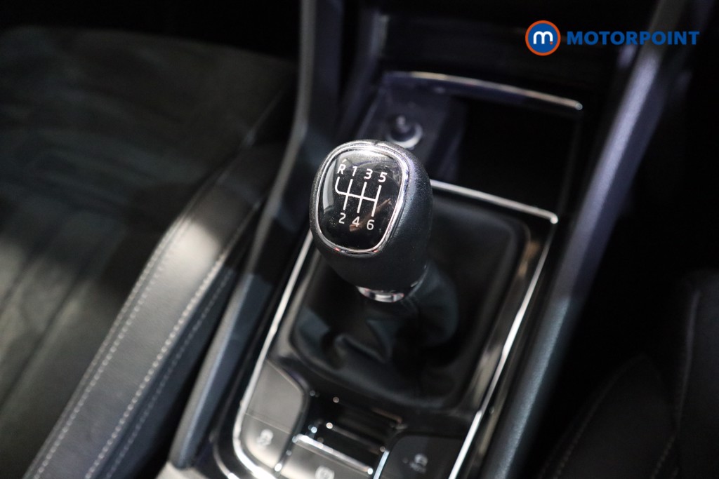 Skoda Karoq Se L Manual Petrol SUV - Stock Number (1628856) - 10th supplementary image