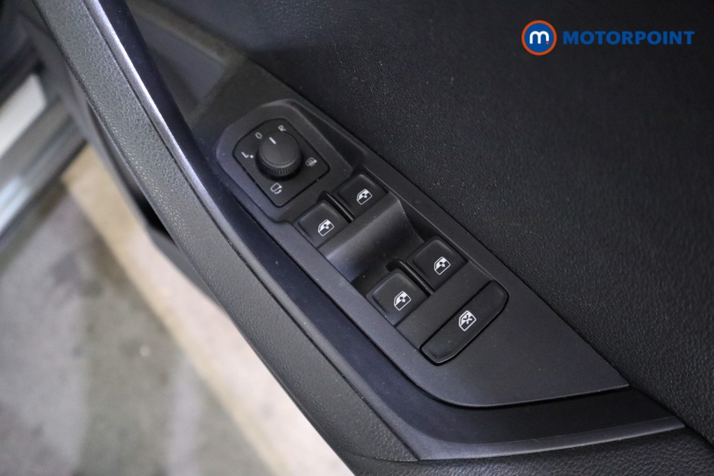 Skoda Karoq Se L Manual Petrol SUV - Stock Number (1628856) - 14th supplementary image