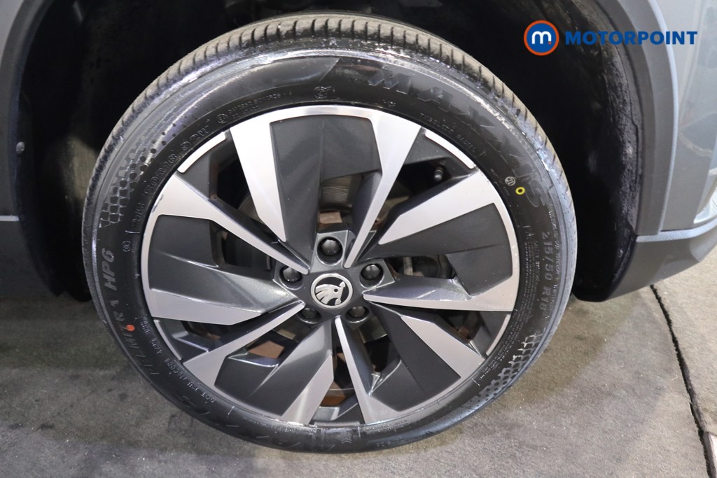 Skoda Karoq Se L Manual Petrol SUV - Stock Number (1628856) - 23rd supplementary image