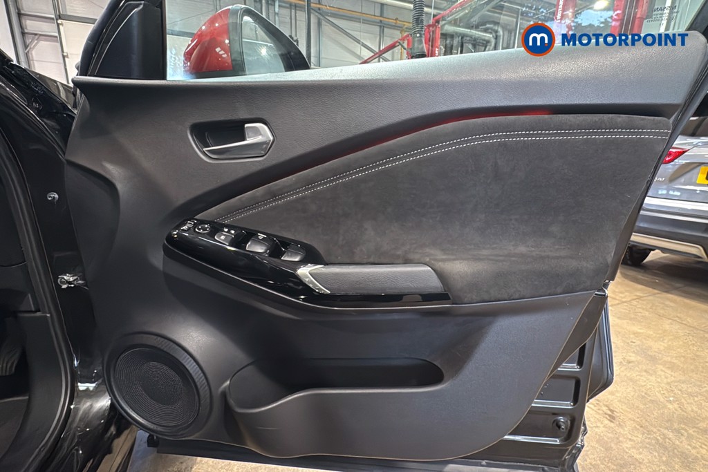 Nissan Juke Tekna-Plus Manual Petrol SUV - Stock Number (1629345) - 19th supplementary image