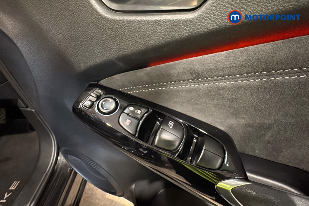 Nissan Juke Tekna-Plus Manual Petrol SUV - Stock Number (1629345) - 20th supplementary image