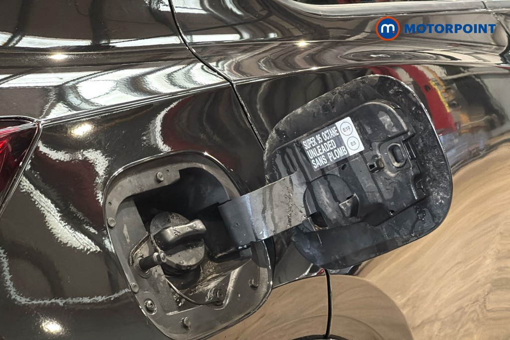 Nissan Juke Tekna-Plus Manual Petrol SUV - Stock Number (1629345) - 41st supplementary image