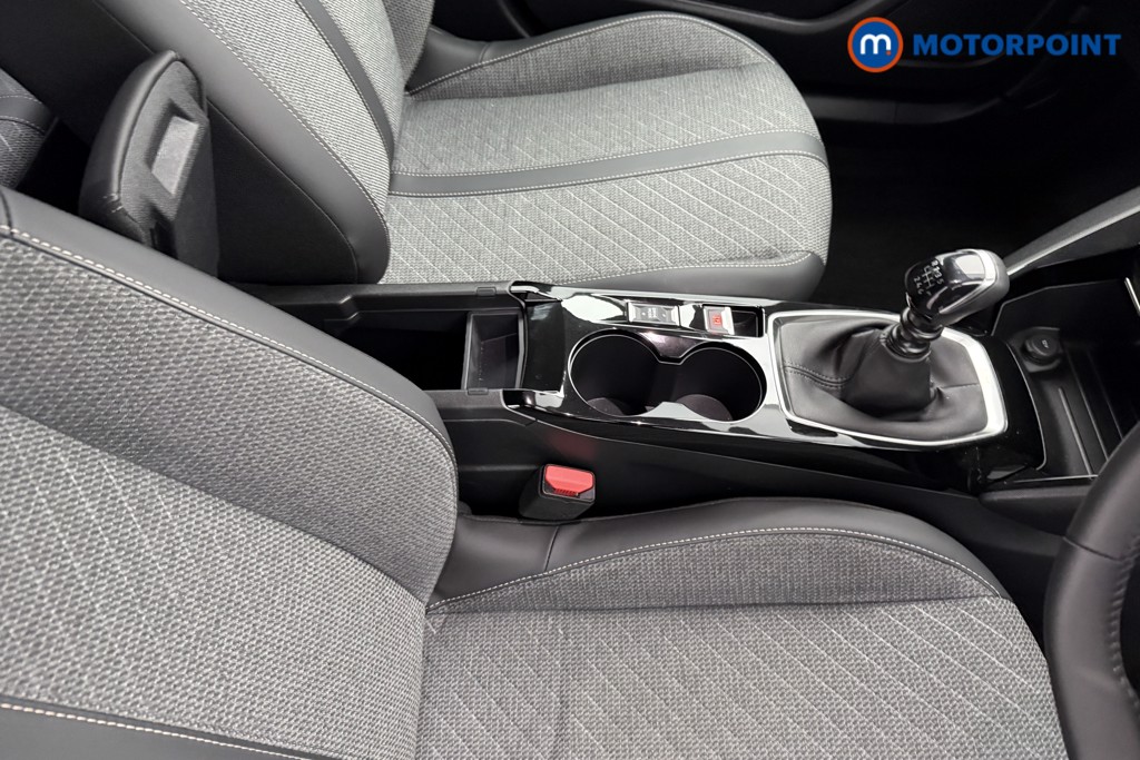 Peugeot 2008 Allure Manual Petrol SUV - Stock Number (1630191) - 12th supplementary image