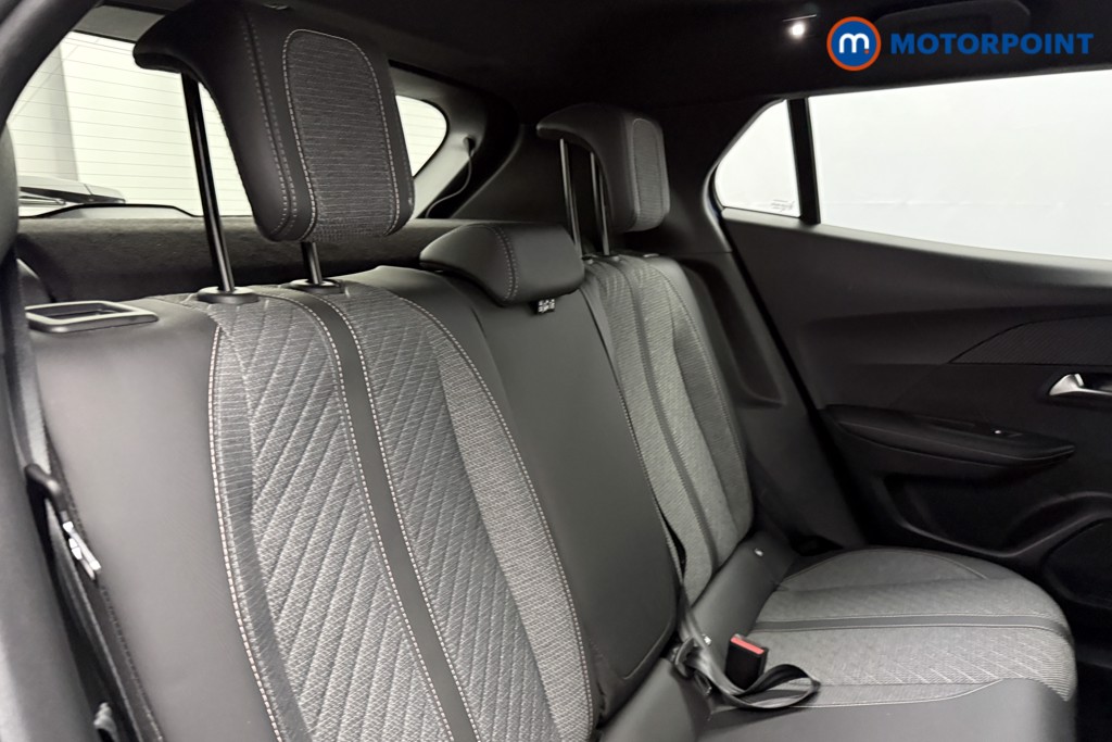 Peugeot 2008 Allure Manual Petrol SUV - Stock Number (1630191) - 18th supplementary image