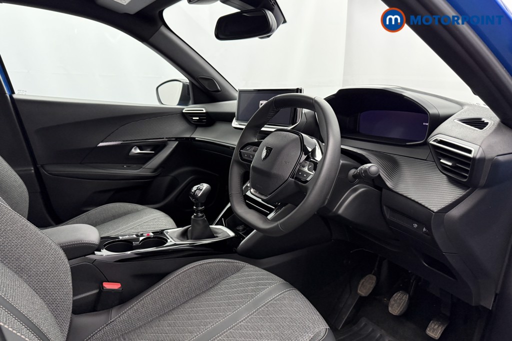 Peugeot 2008 Allure Manual Petrol SUV - Stock Number (1630191) - 1st supplementary image
