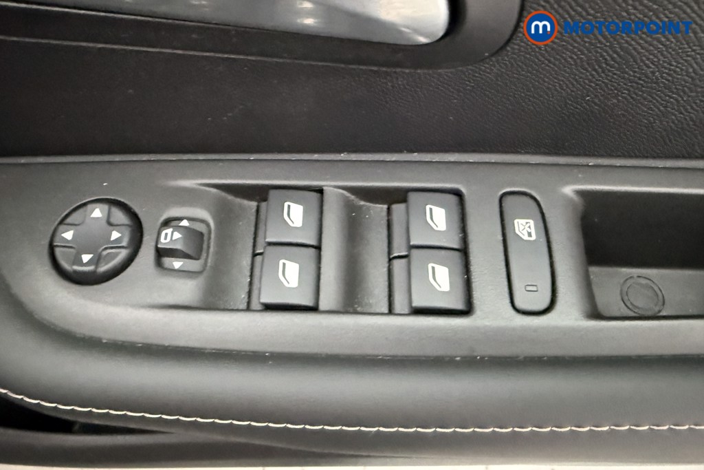 Peugeot 208 Allure Manual Petrol Hatchback - Stock Number (1630232) - 17th supplementary image