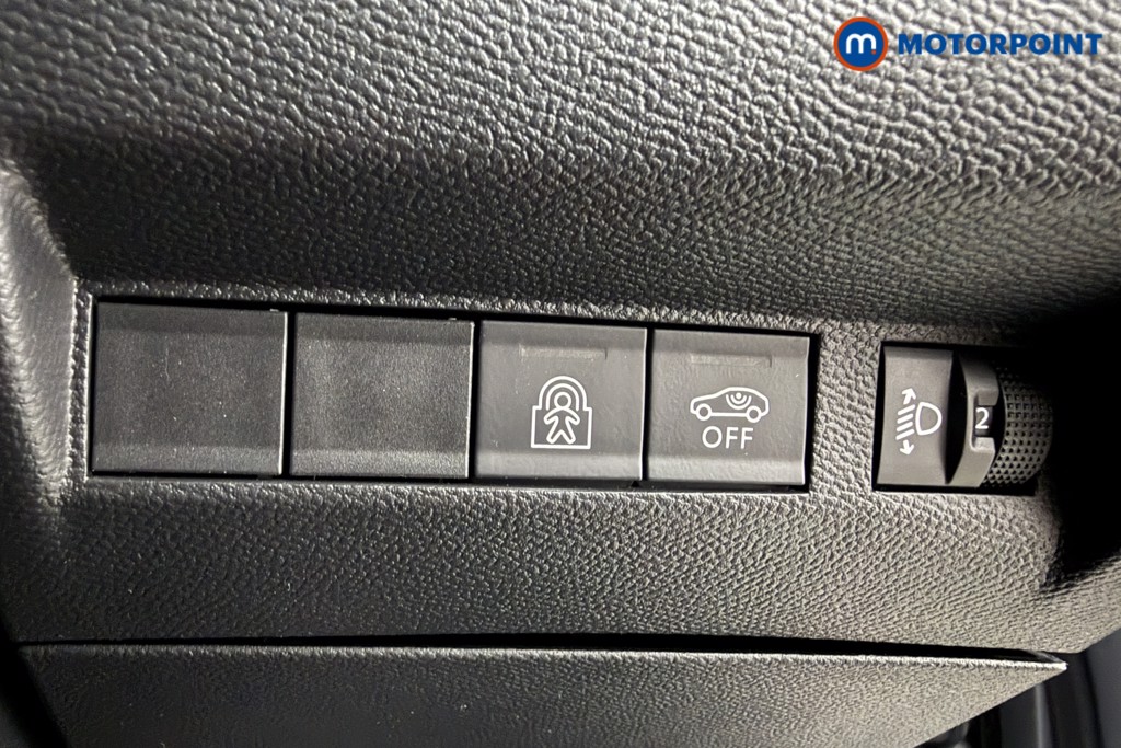 Peugeot 208 Allure Manual Petrol Hatchback - Stock Number (1630247) - 5th supplementary image