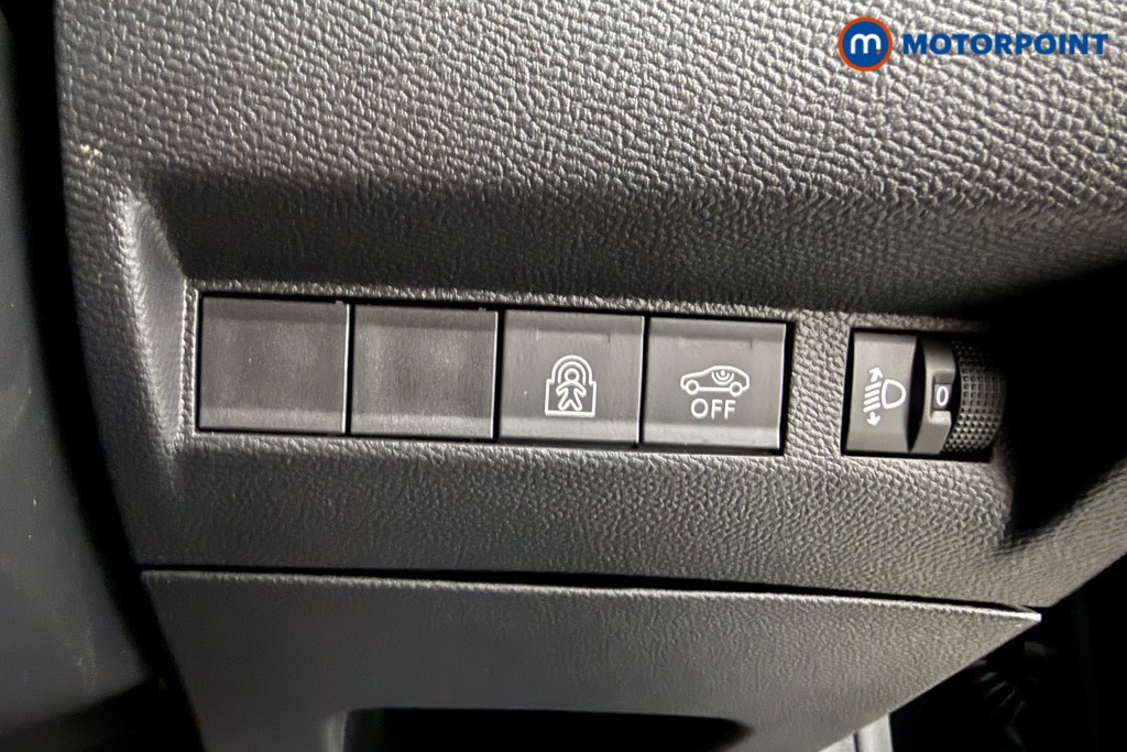 Peugeot 208 Allure Manual Petrol Hatchback - Stock Number (1630248) - 5th supplementary image