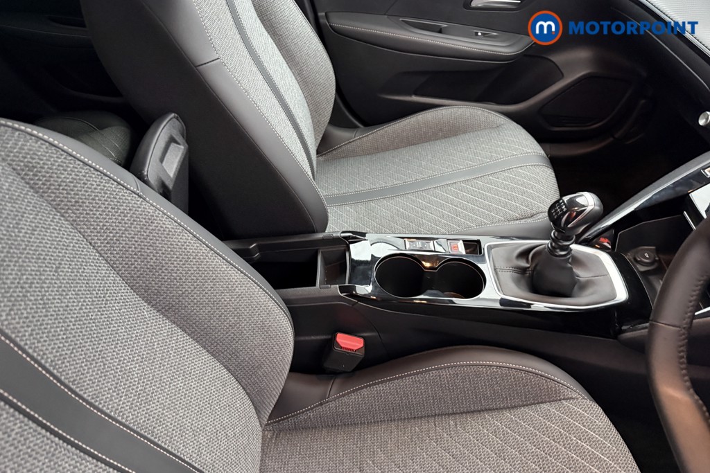Peugeot 208 Allure Manual Petrol Hatchback - Stock Number (1630248) - 12th supplementary image
