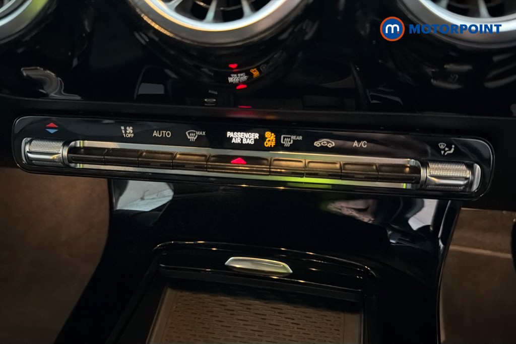 Mercedes-Benz A Class Amg Line Automatic Petrol Hatchback - Stock Number (1632315) - 12th supplementary image